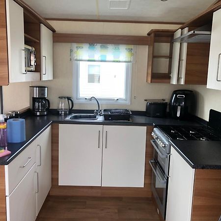 Two X 8 Berth Static Caravan On Lyons Robin Hood Rhyl North Wales Meliden Exterior photo