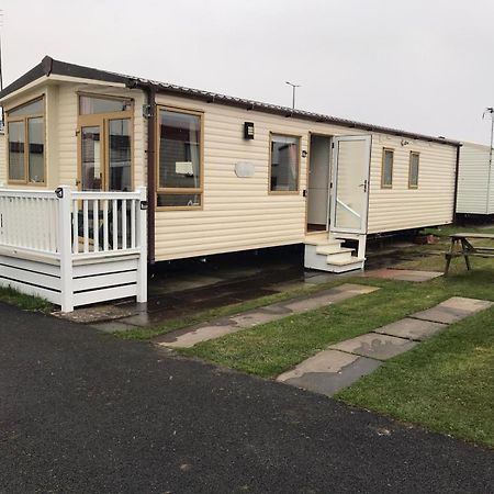 Two X 8 Berth Static Caravan On Lyons Robin Hood Rhyl North Wales Meliden Exterior photo