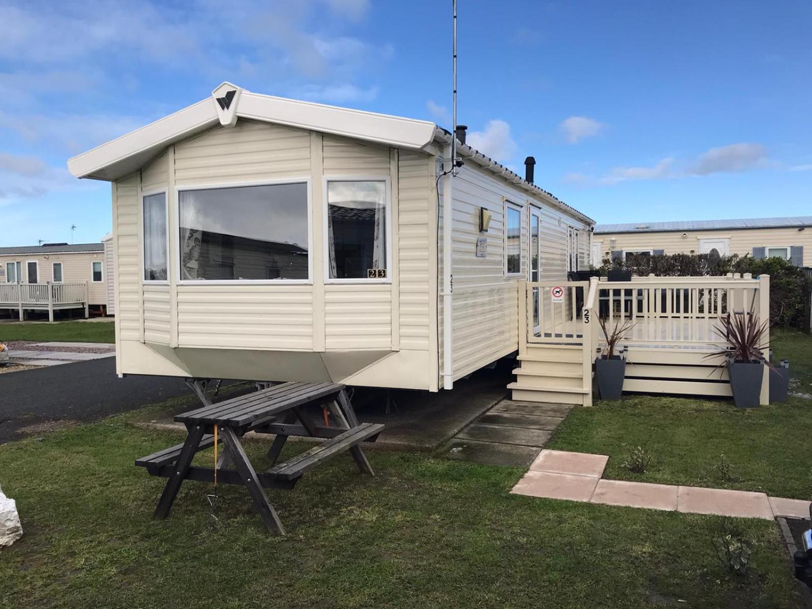 Two X 8 Berth Static Caravan On Lyons Robin Hood Rhyl North Wales Meliden Exterior photo
